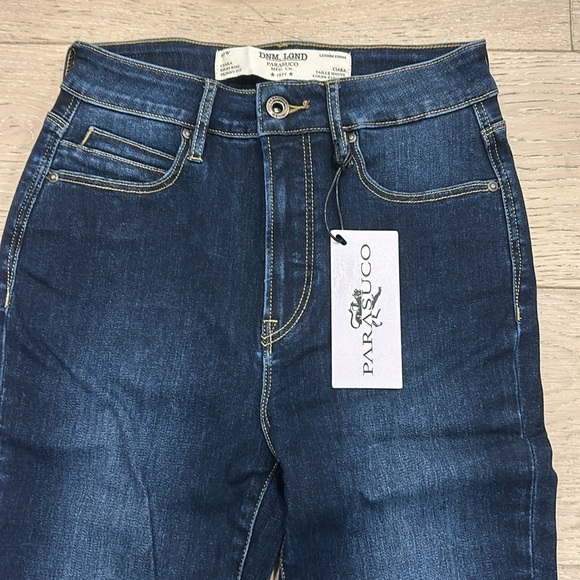 Parasuco skinny jeans with tags 
Never worn 
Too small for me - Picture 2 of 4